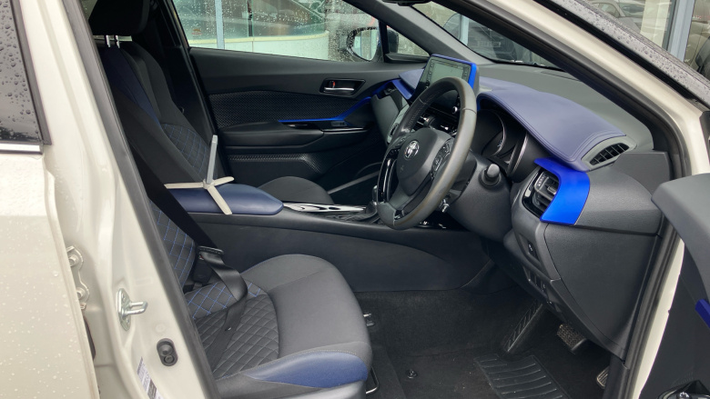 Toyota C-HR 1.8 Hybrid Dynamic 5dr CVT Hybrid Hatchback